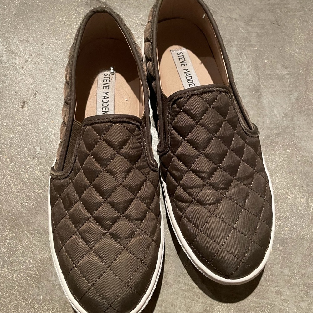 Olive Green Steve Madden Quilted Flats
